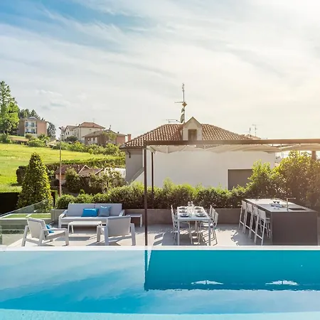 Anna, Luxury And Private Pool Alba (Piedmont)