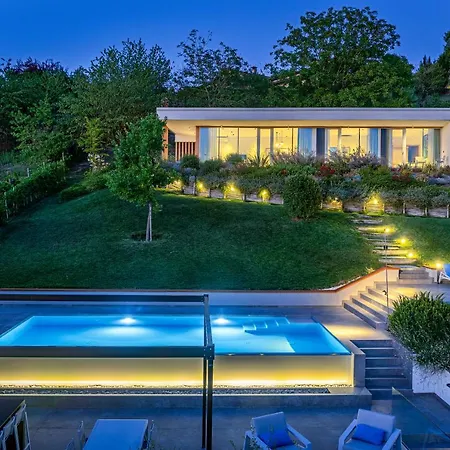 Anna, Luxury And Private Pool * Alba (Piedmont)