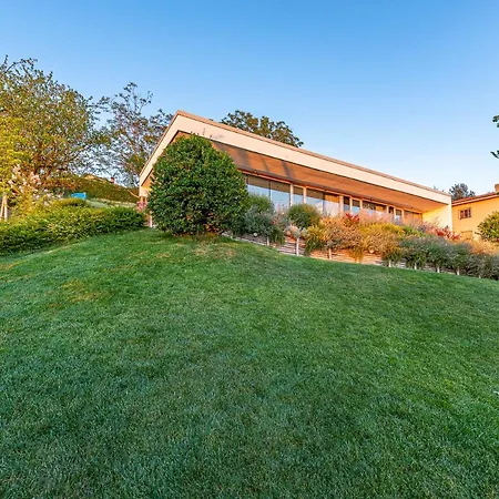 Anna, Luxury And Private Pool Villa Alba (Piedmont)