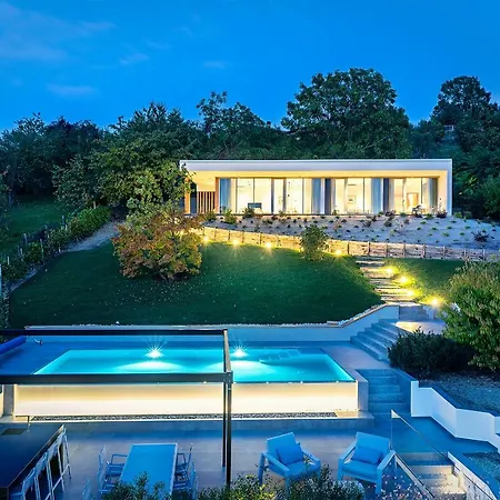 Anna, Luxury And Private Pool *