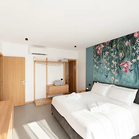 Anna, Luxury And Private Pool Alba (Piedmont)